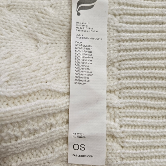 Fabletics Ivory Cable-Knit Scarf, Soft, One Size, Fisherman - Picture 6 of 7